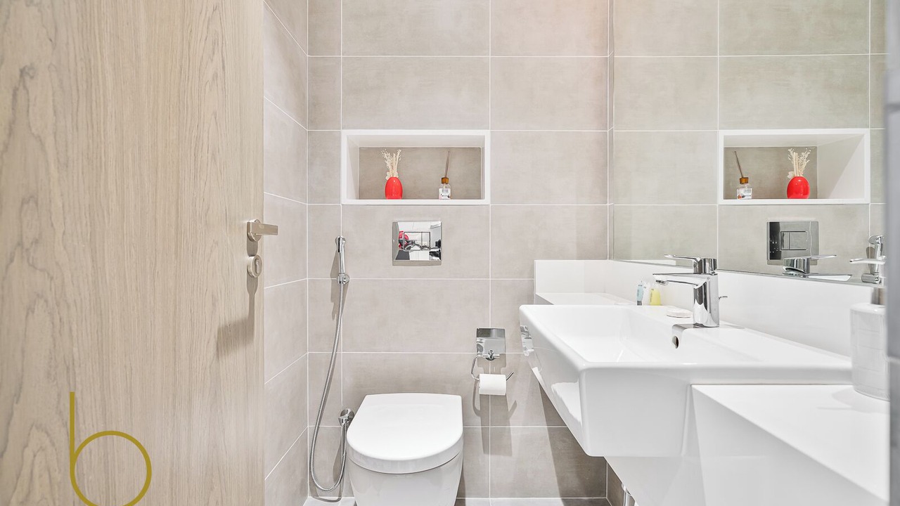 Photo of Bathroom in Za'abeel 2