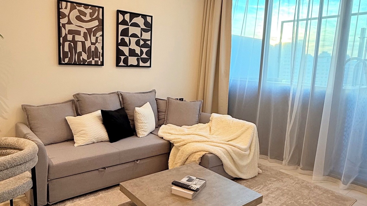 Photo of Livingroom in Trade Centre 1