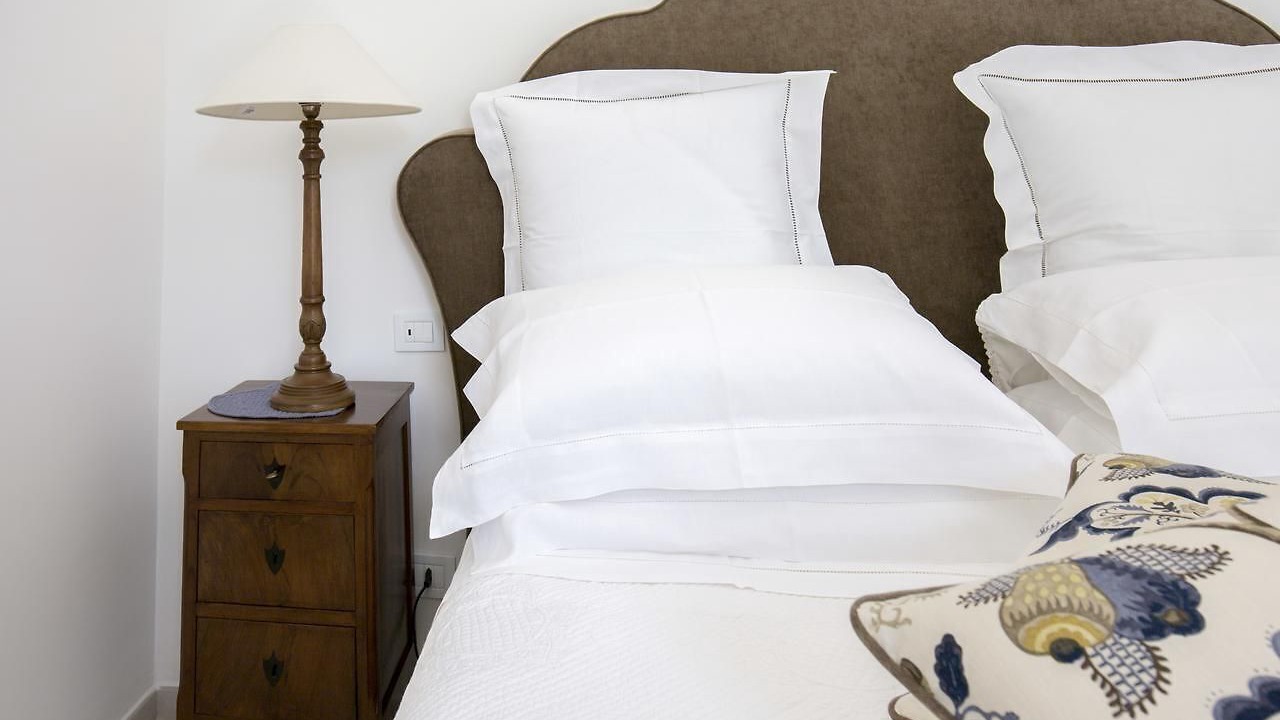 Photo of Bedroom in Meta