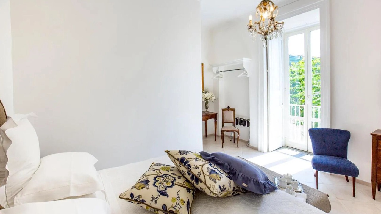 Photo of Bedroom in Meta