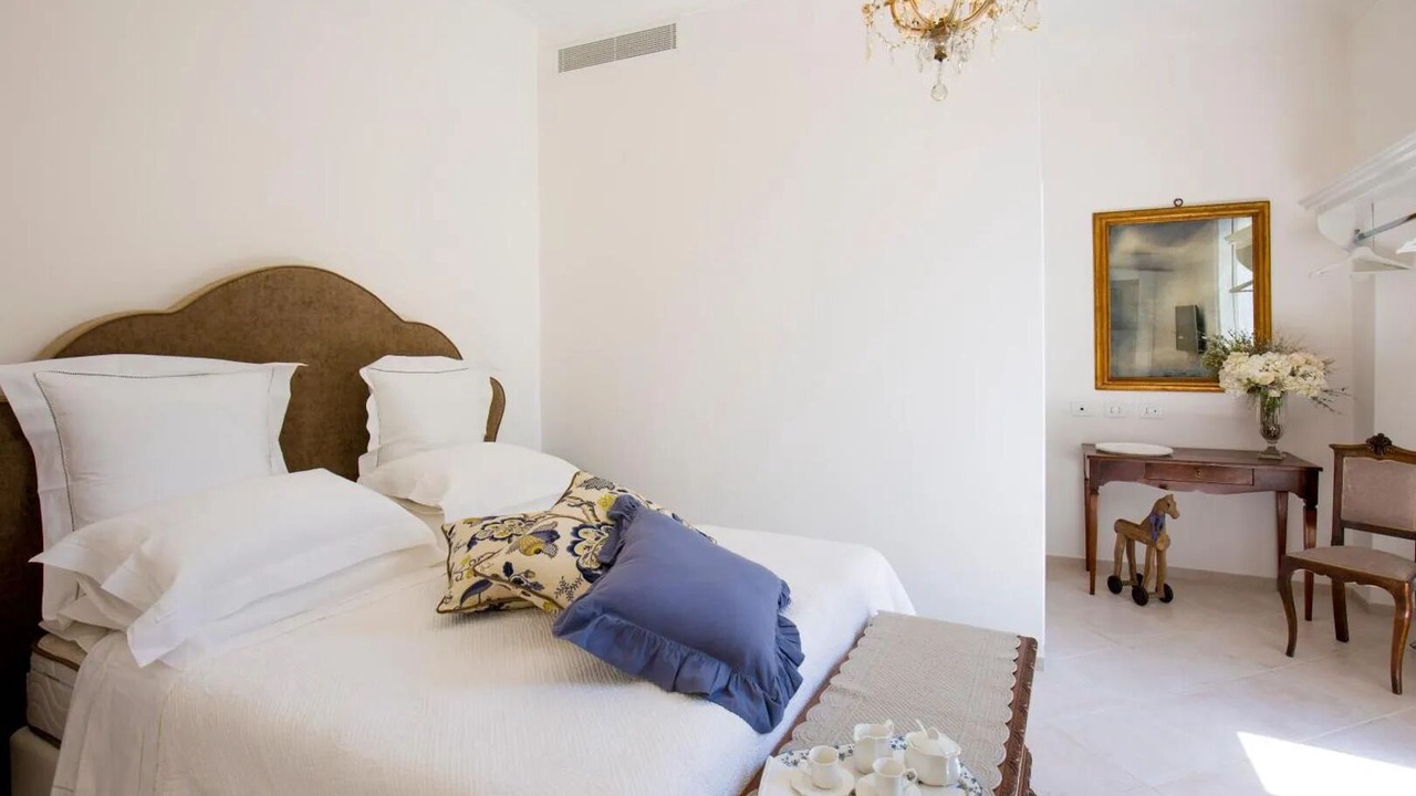 Photo of Bedroom in Meta