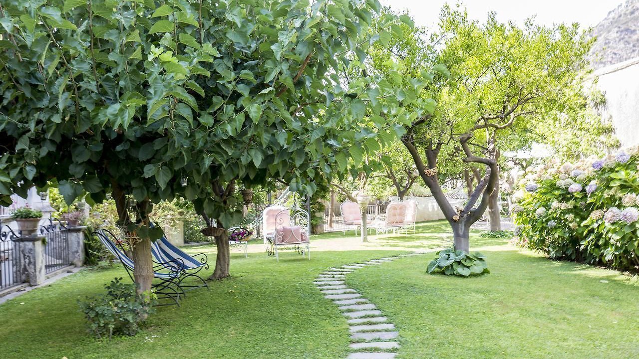 Photo of Outdoor in Meta