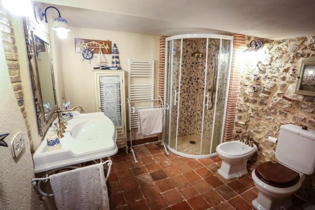 Photo of Bathroom in Boville Ernica