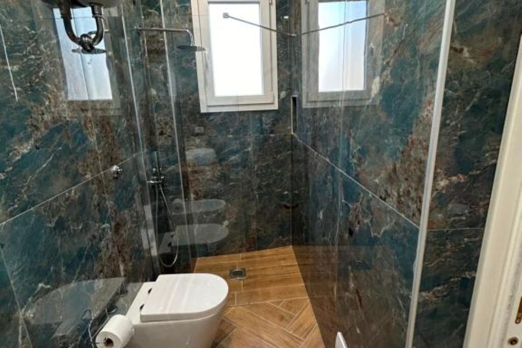 Photo of Bathroom in Naples