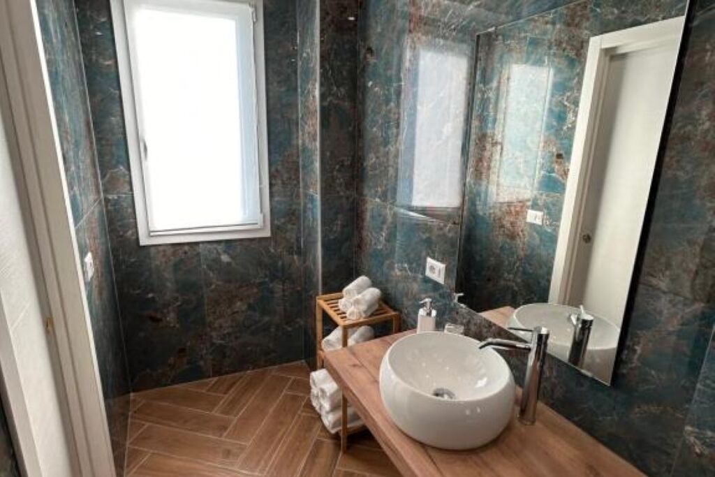 Photo of Bathroom in Naples