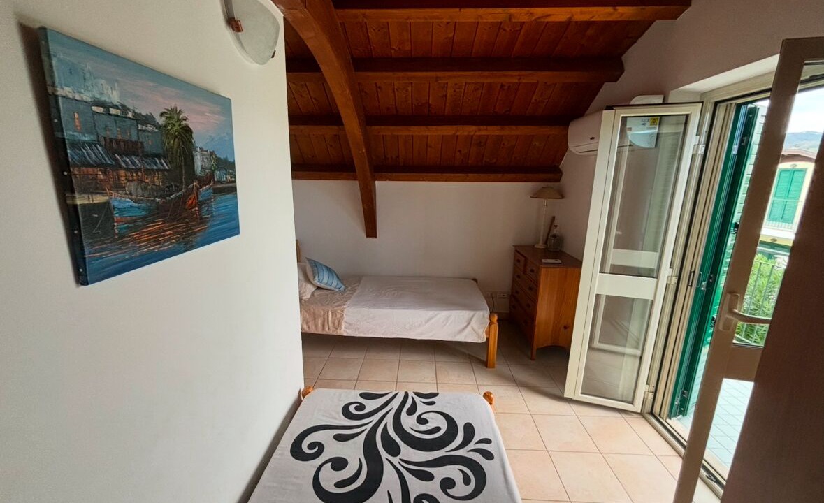 Photo of Bedroom in Marina di Davoli
