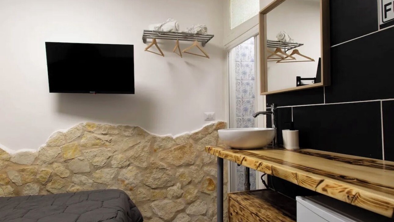 Photo of Bedroom in Naples City Centre