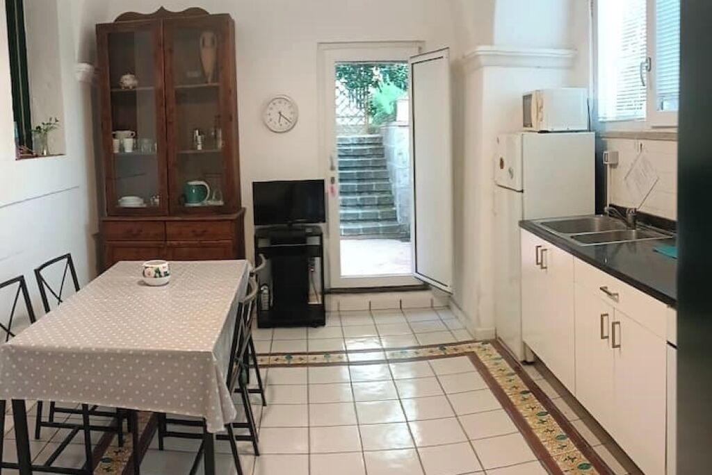 Photo of Kitchen in Meta