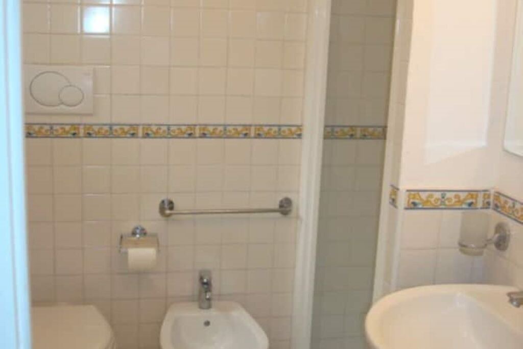 Photo of Bathroom in Meta
