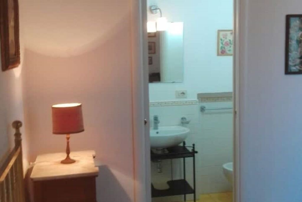 Photo of Bathroom in Meta