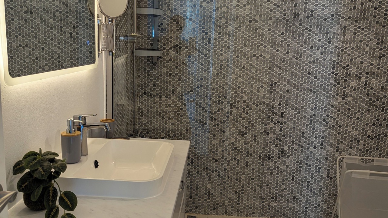 Photo of Bathroom in Jumeirah Lake Towers