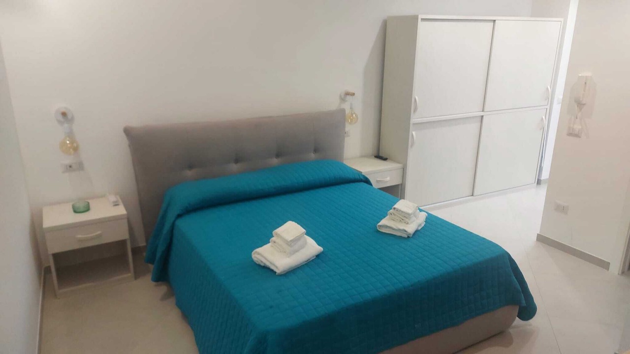 Photo of Bedroom in Meta