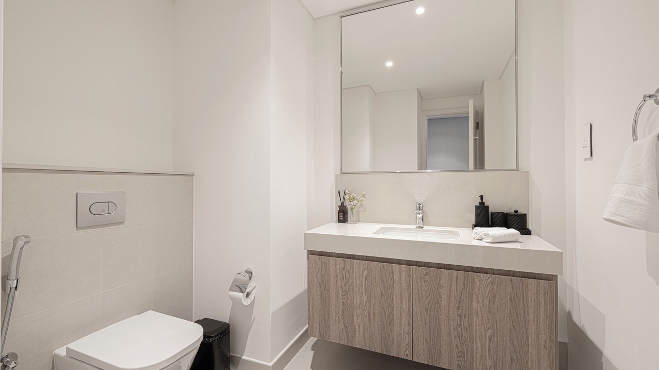 Photo of Bathroom in Za'abeel 2