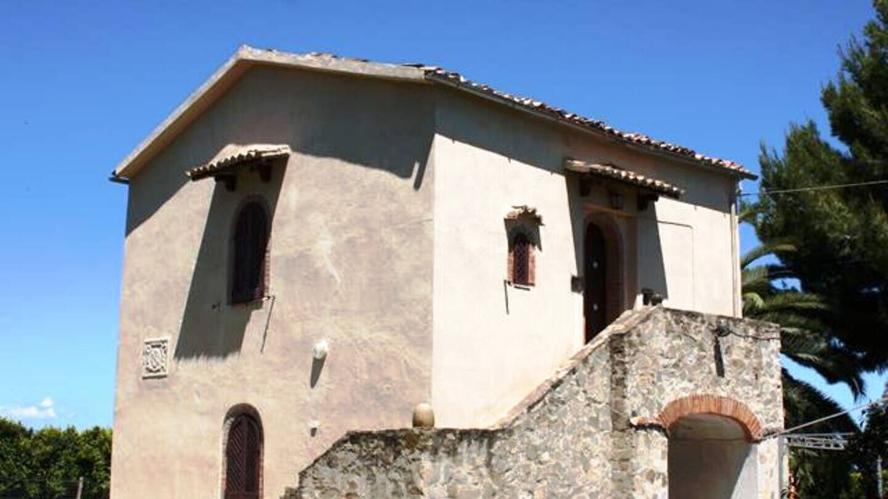 Photo of Outdoor in Mirto