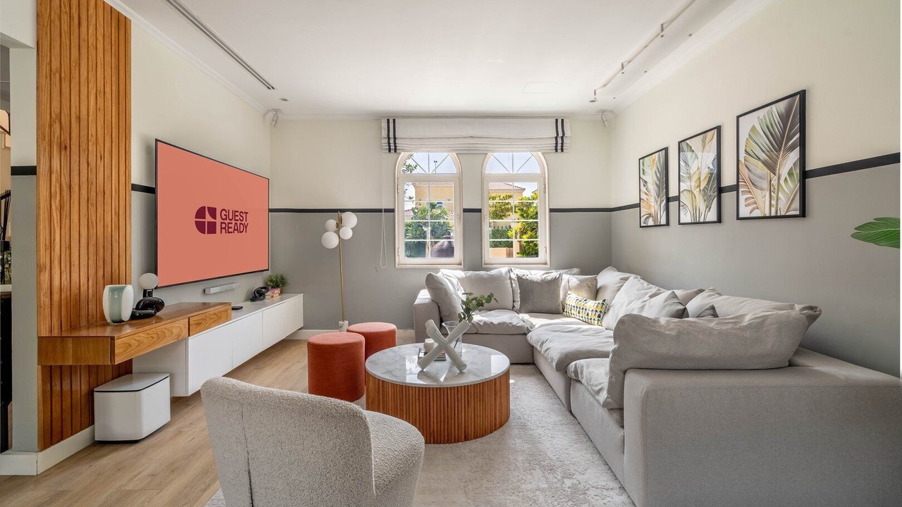Photo of Livingroom in Jumeirah Park