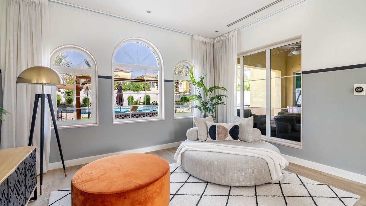 Photo of Livingroom in Jumeirah Park