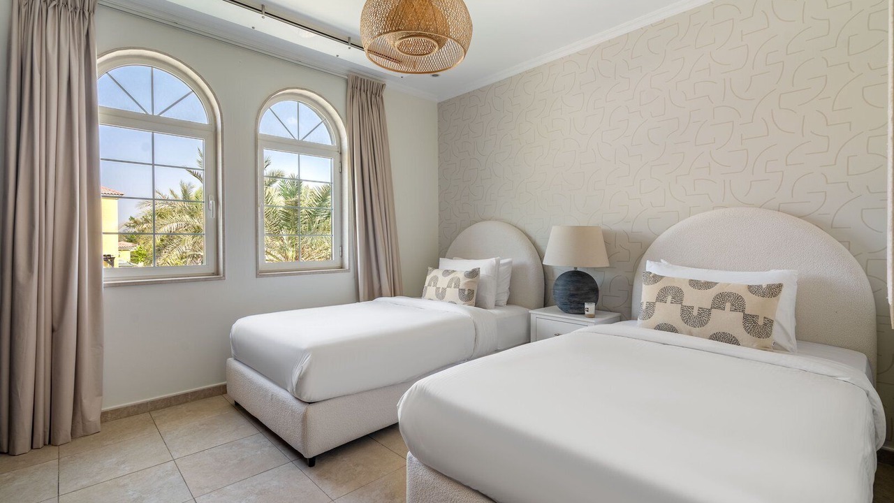 Photo of Bedroom in Jumeirah Park