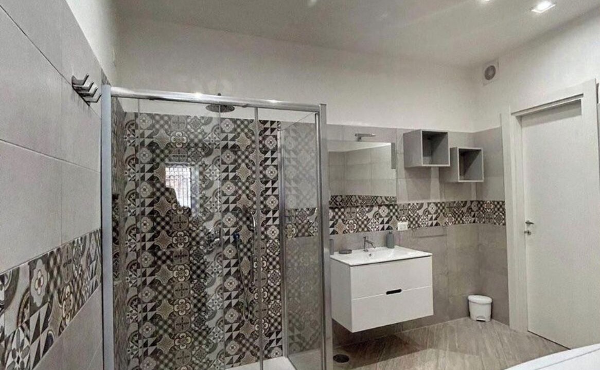 Photo of Bathroom in Naples