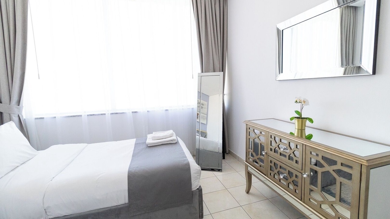 Photo of Bedroom in Za'abeel 2