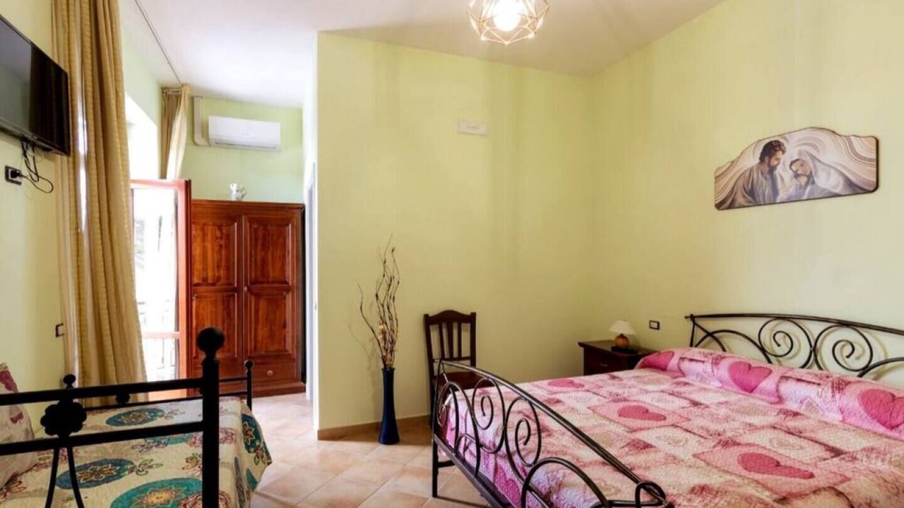 Photo of Bedroom in Pianomarotta