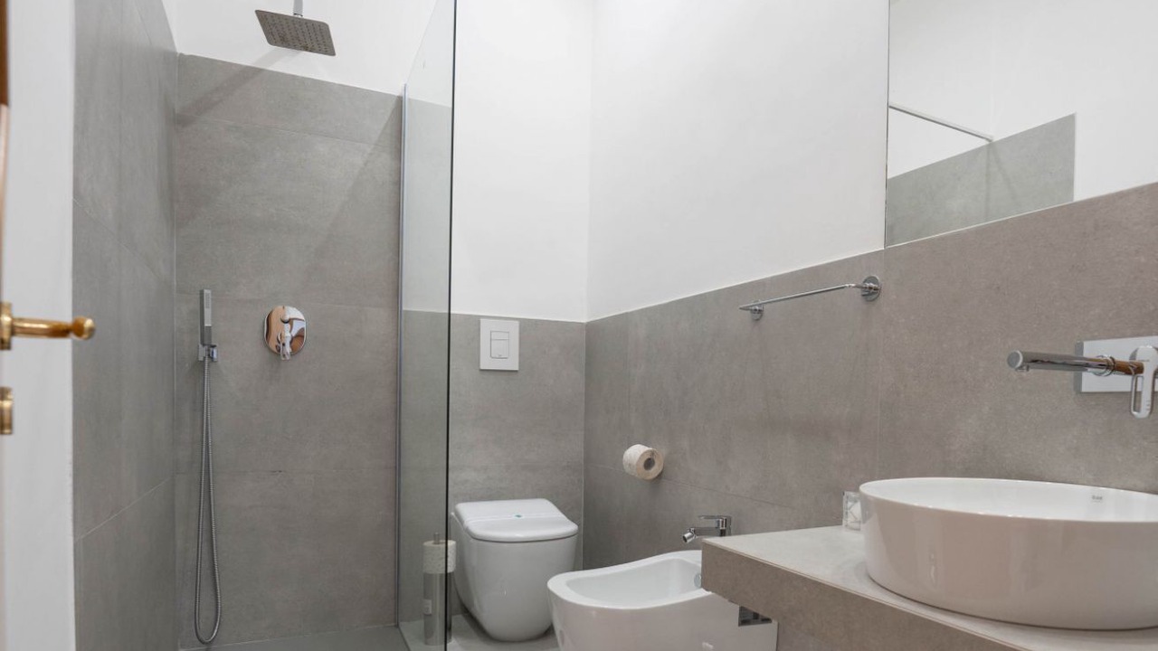 Photo of Bathroom in Naples