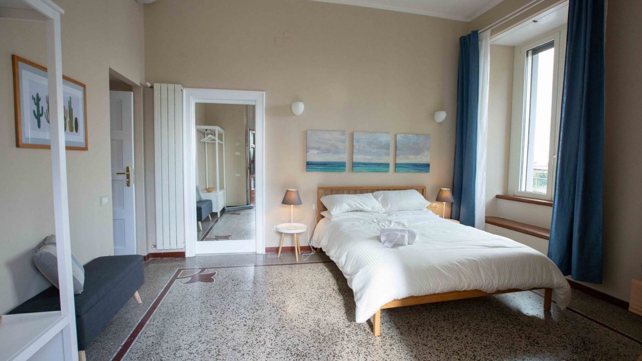 Photo of Bedroom in Mergellina