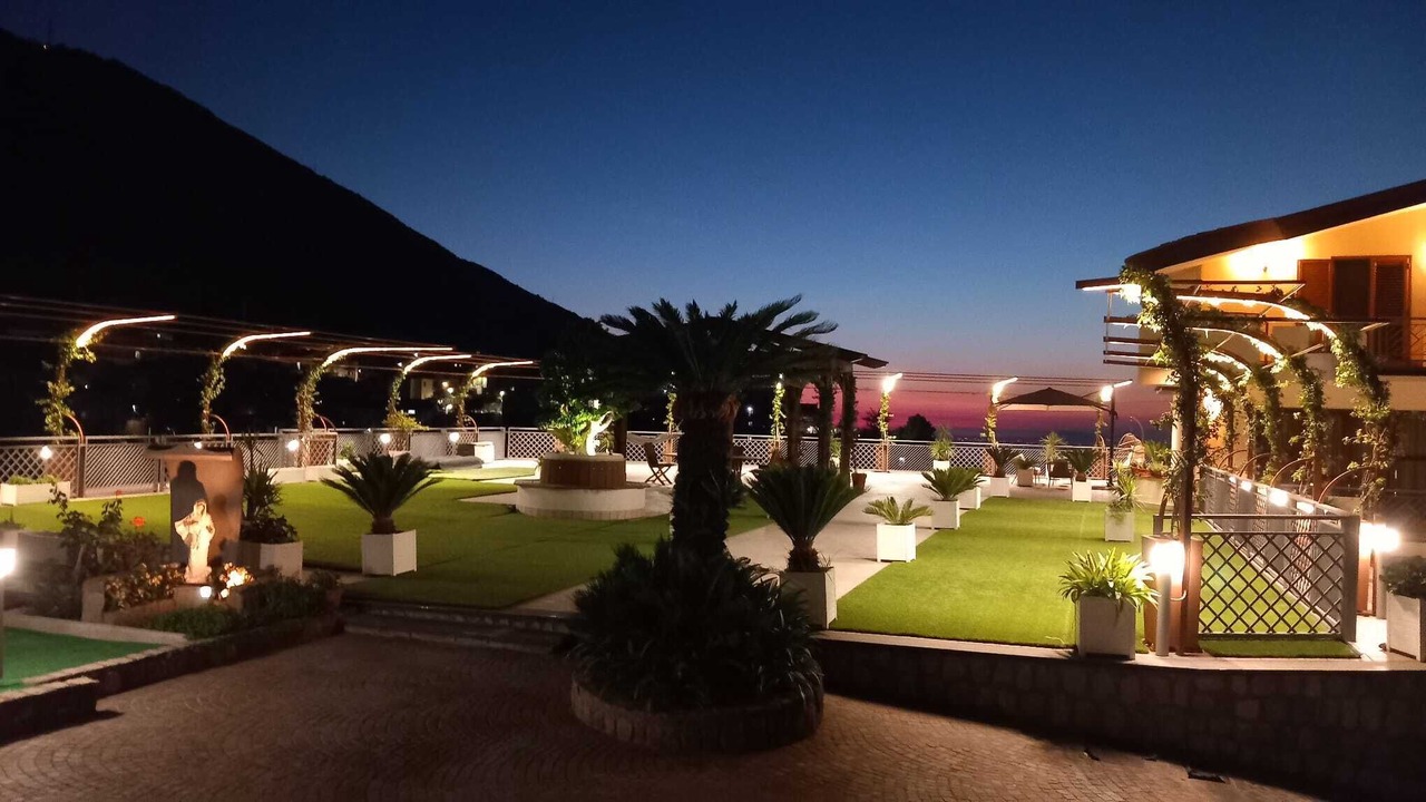 Photo of Outdoor in Piazza-Tralia-Pendolo
