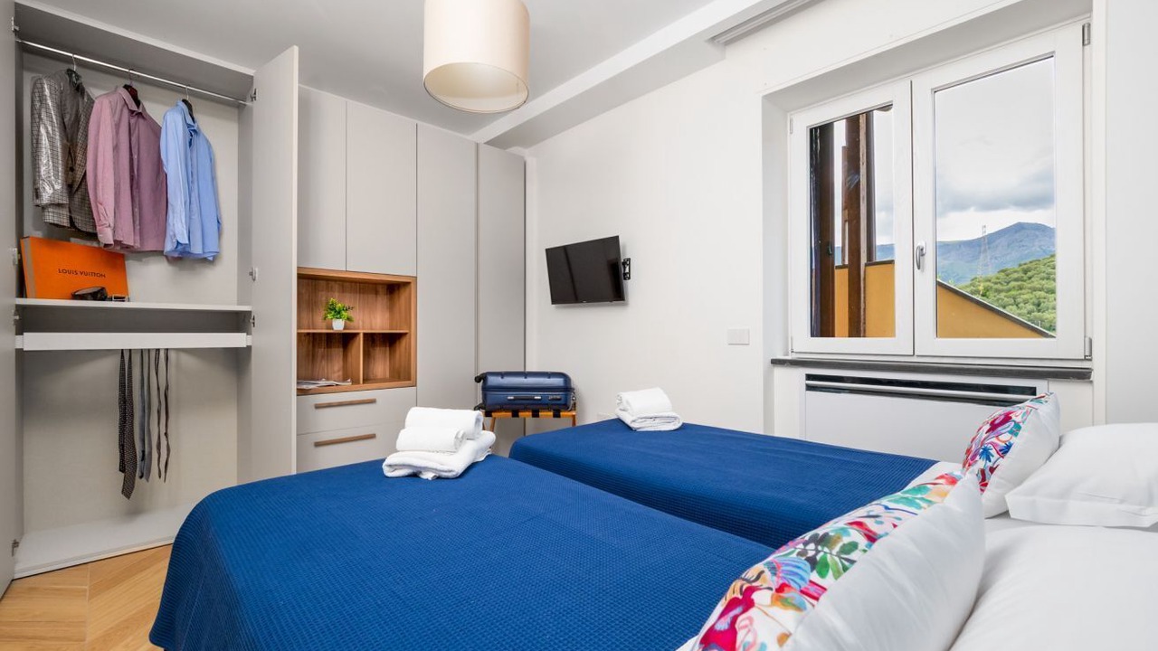 Photo of Bedroom in Meta