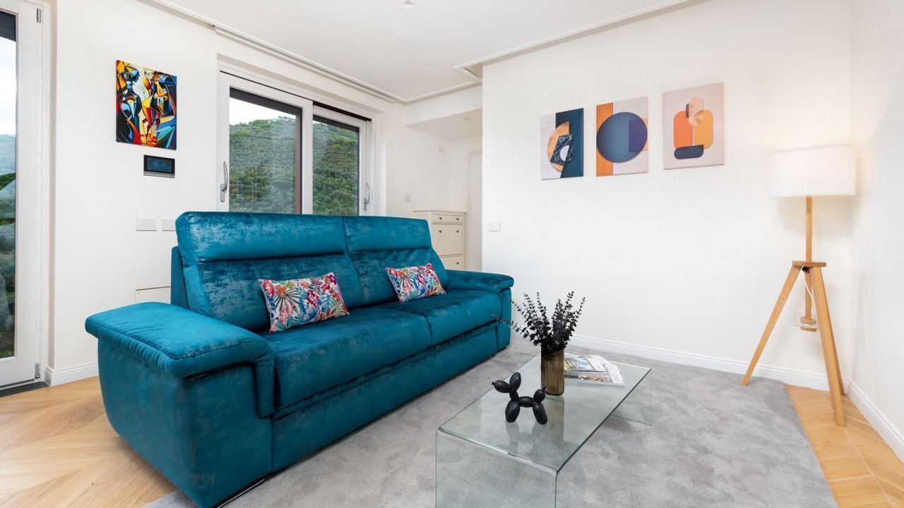 Photo of Livingroom in Meta