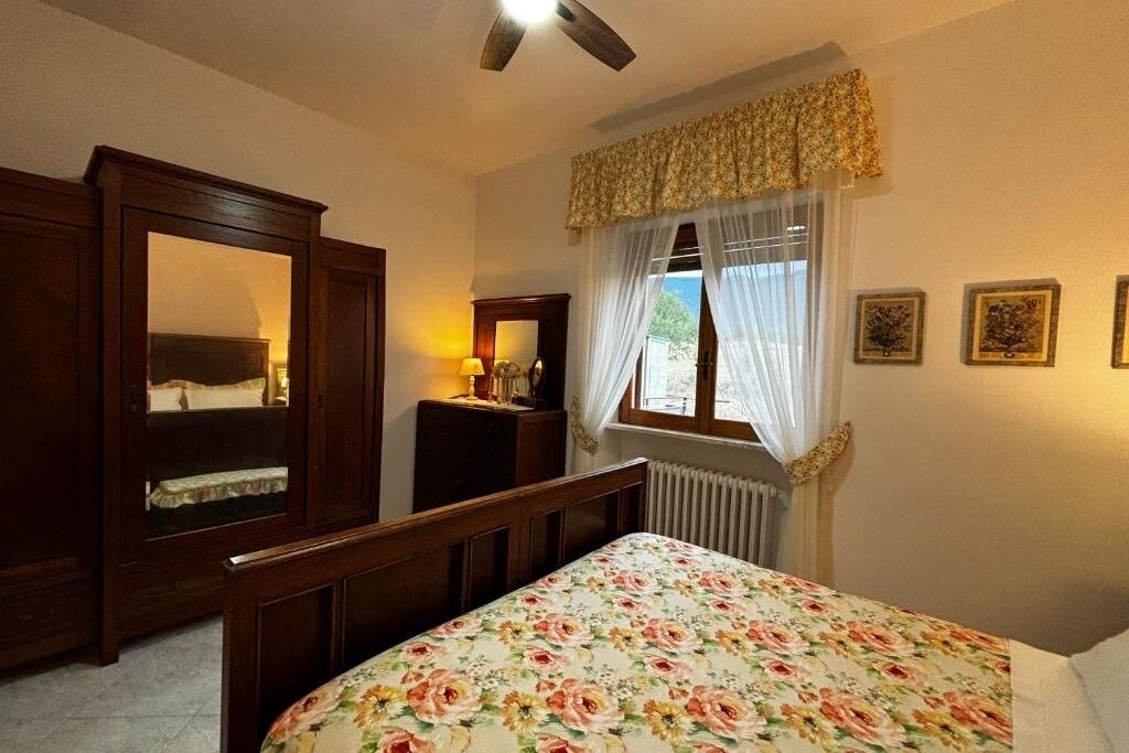 Photo of Bedroom in Introdacqua