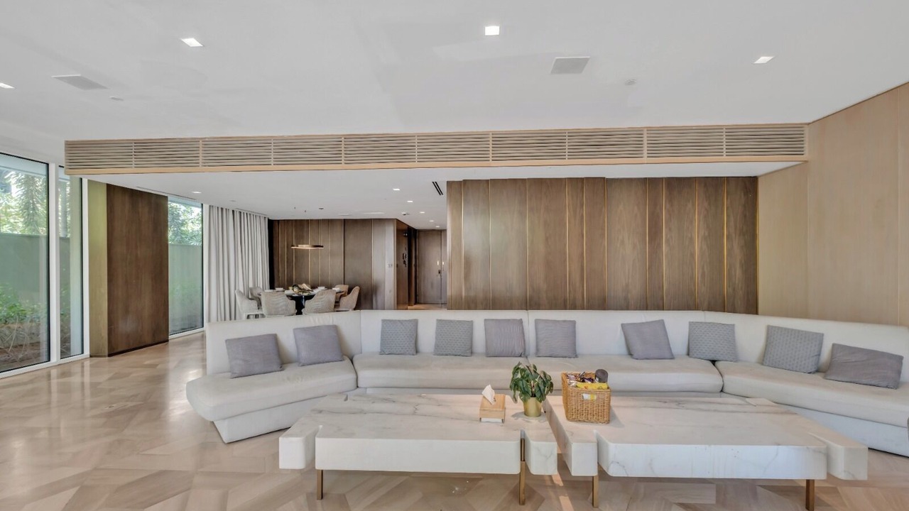 Photo of Others in Palm Jumeirah