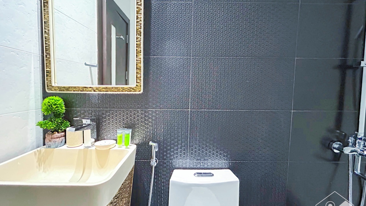 Photo of Bathroom in Al Barsha