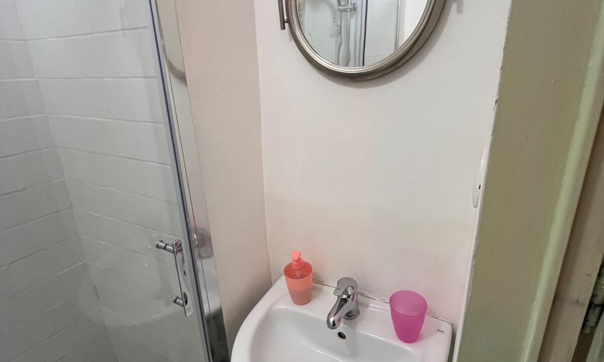Photo of Bathroom in Historical Center