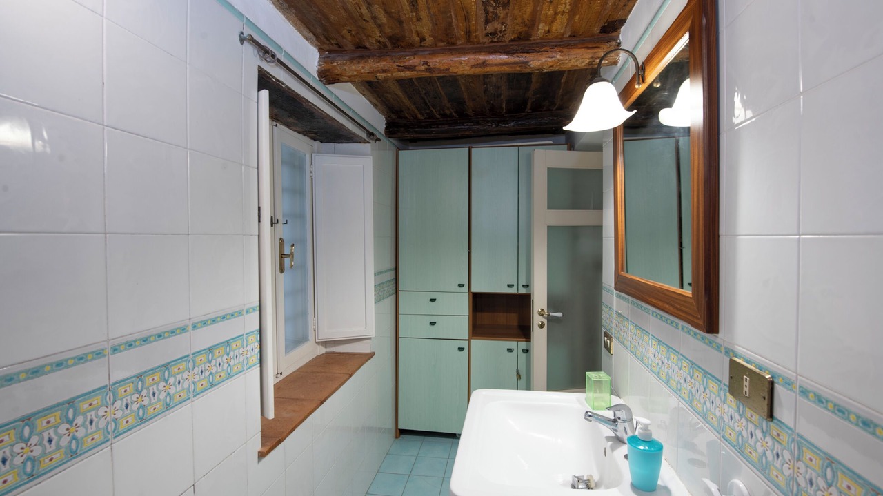 Photo of Bathroom in Atrani