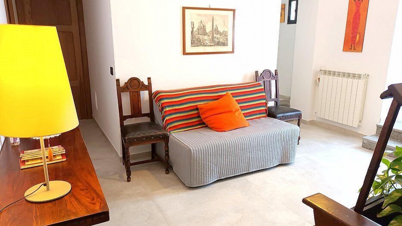 Photo of Livingroom in Naples City Centre