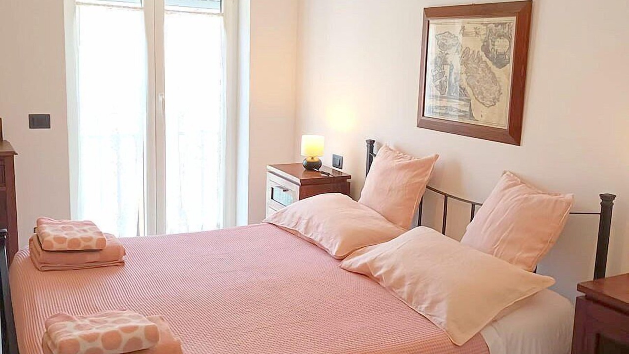 Photo of Bedroom in Naples City Centre