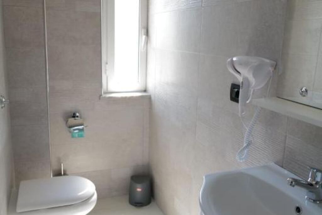 Photo of Bathroom in Maddaloni