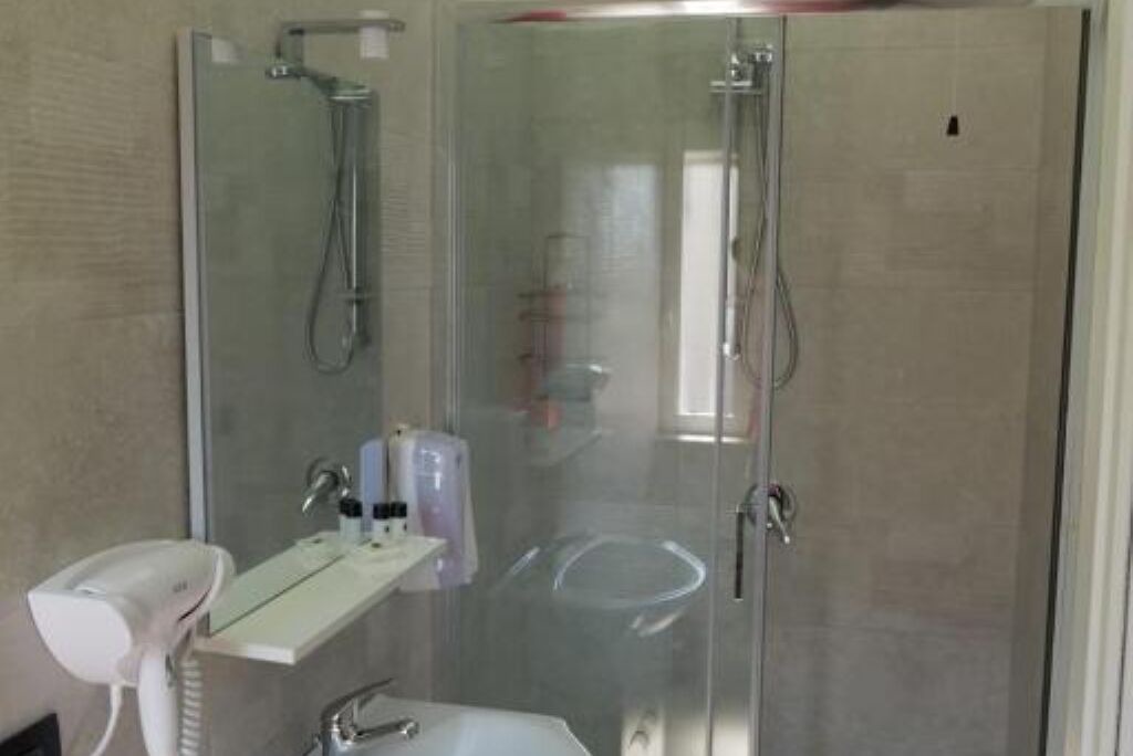 Photo of Bathroom in Maddaloni