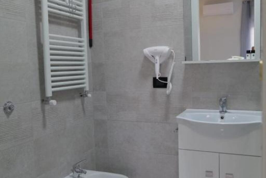 Photo of Bathroom in Maddaloni