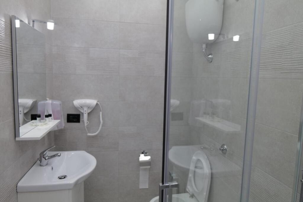 Photo of Bathroom in Maddaloni