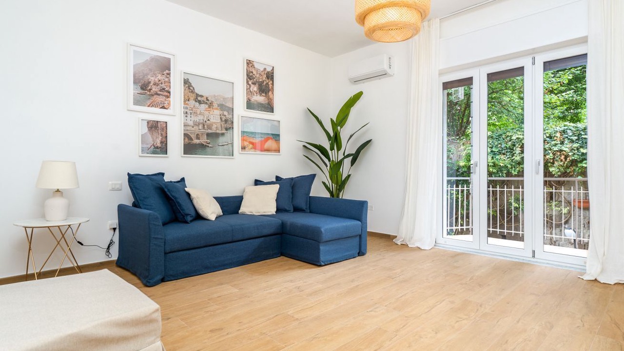 Photo of Livingroom in Meta