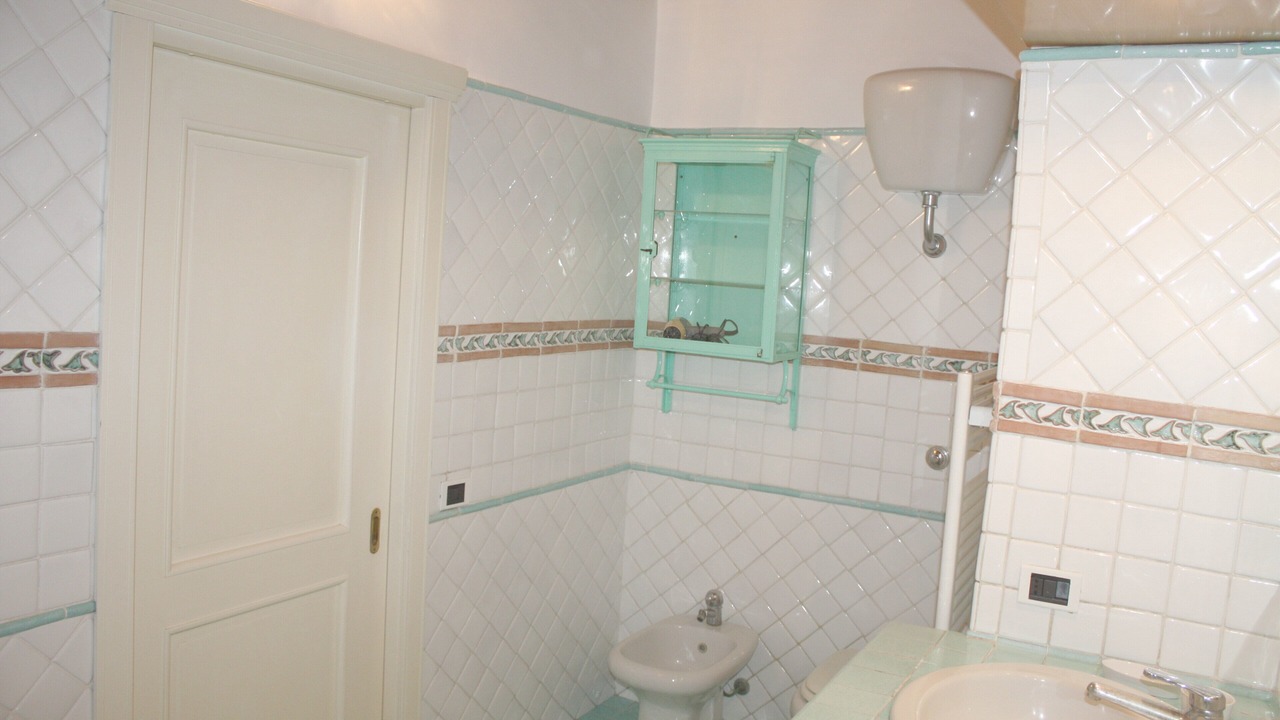 Photo of Bathroom in Naples City Centre