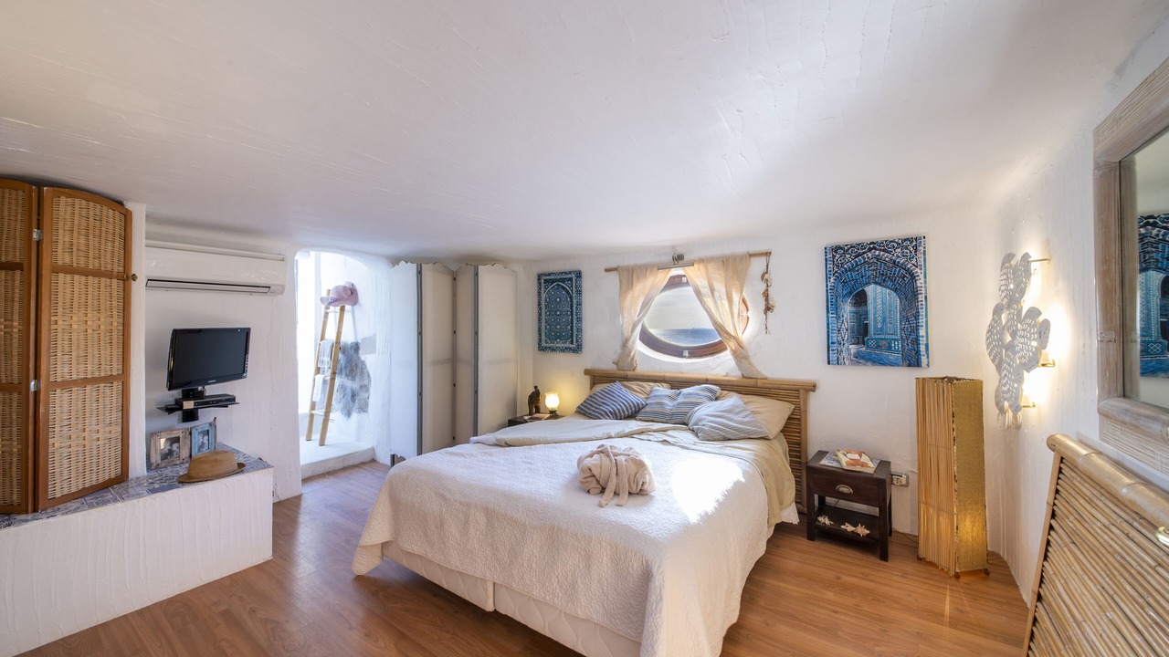 Photo of Bedroom in Forio