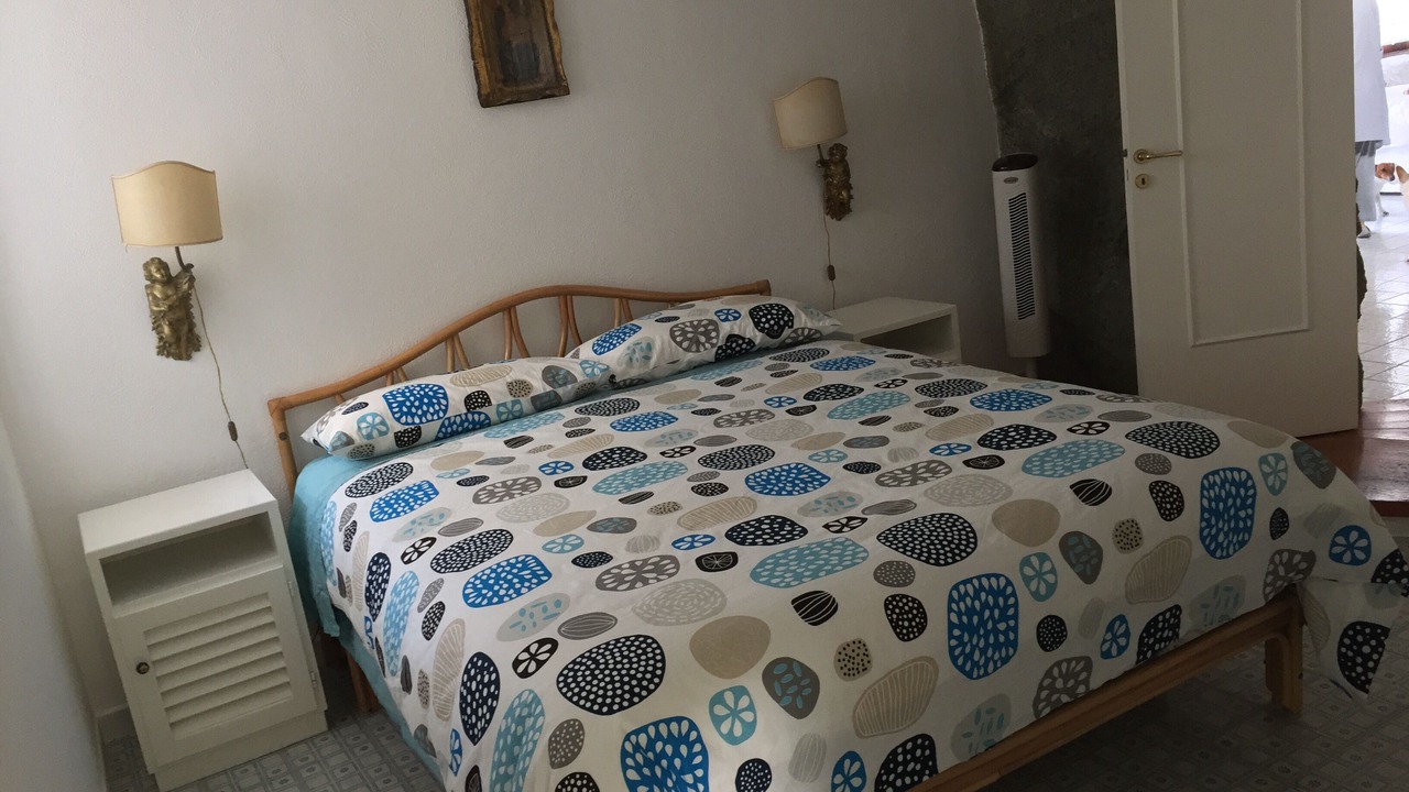 Photo of Bedroom in Forio