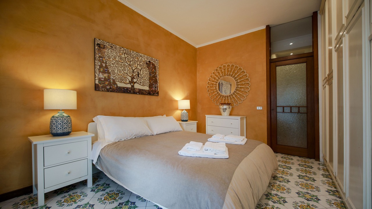 Photo of Bedroom in Naples City Centre