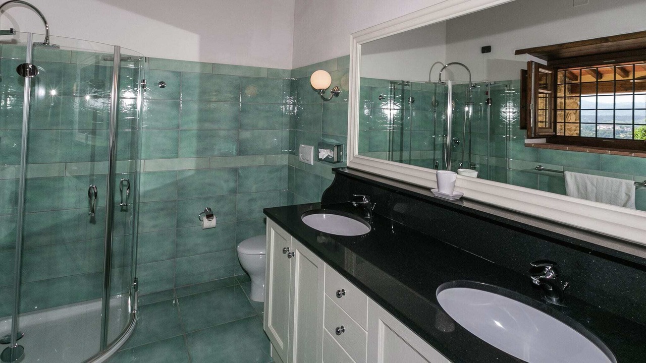 Photo of Bathroom in Poppi