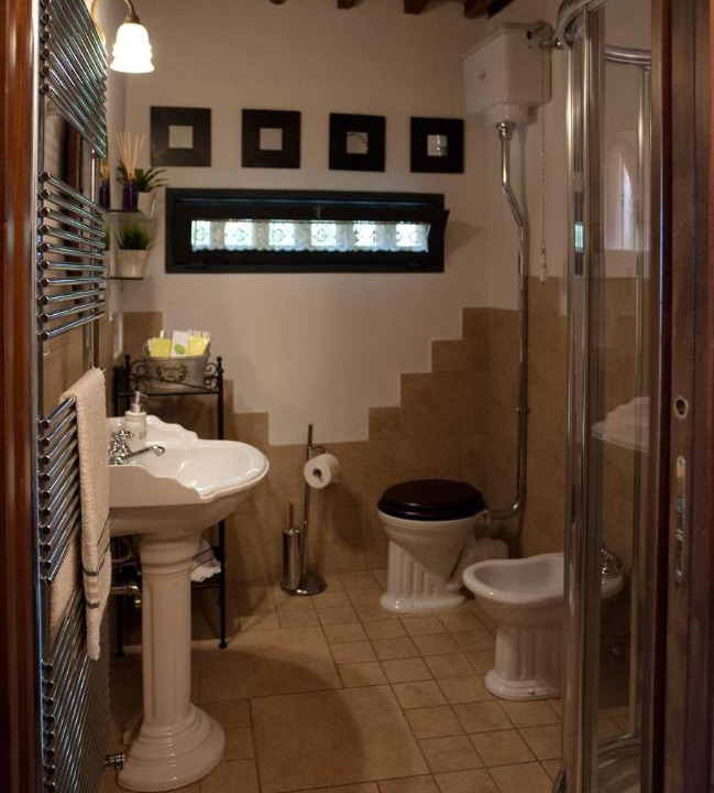Photo of Bathroom in Sovicille