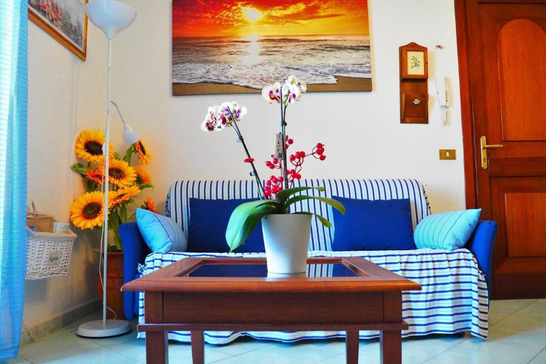 Photo of Livingroom in Montepertuso