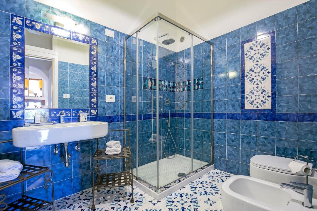 Photo of Bathroom in Raito