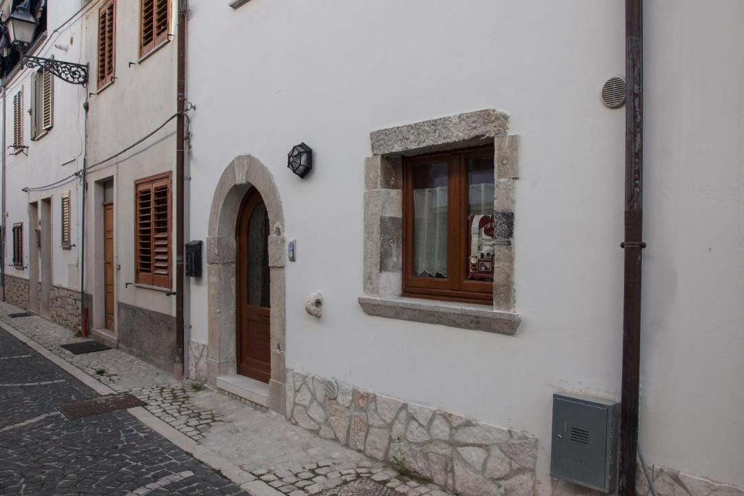 Photo of Buildings in Alfedena